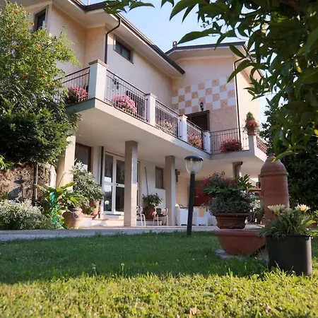 Villa Parte Di Casa Con Giardino E Piscina Pietrasanta Exterior foto